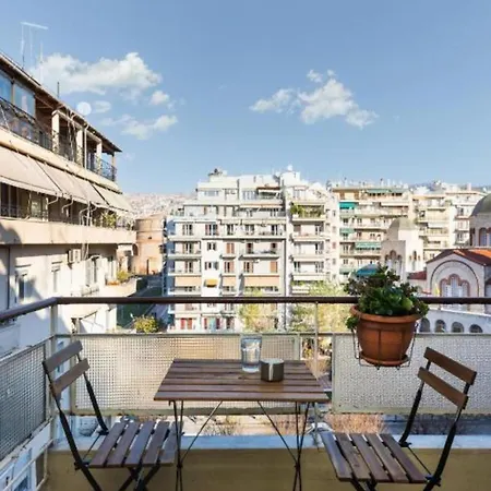 Апартаменты 2br Gem With Fun Decor & Scenic Views *