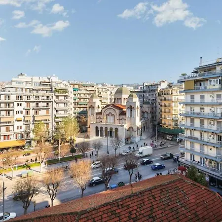 2br Gem With Fun Decor & Scenic Views Apartment *