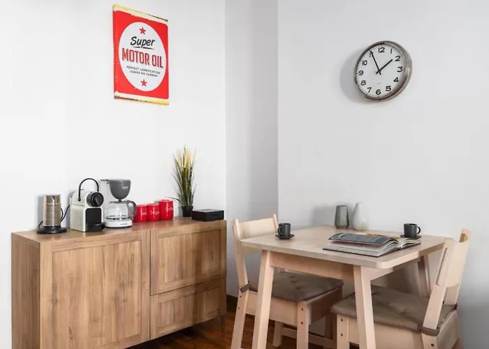 Appartement 2br Gem With Fun Decor & Scenic Views