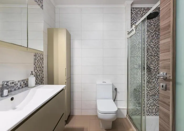 2br Gem With Fun Decor & Scenic Views * Thessalonique